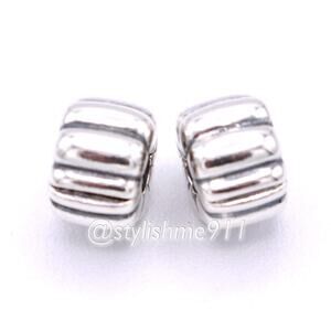 Two Authentic PANDORA Grooved Clips - 790163